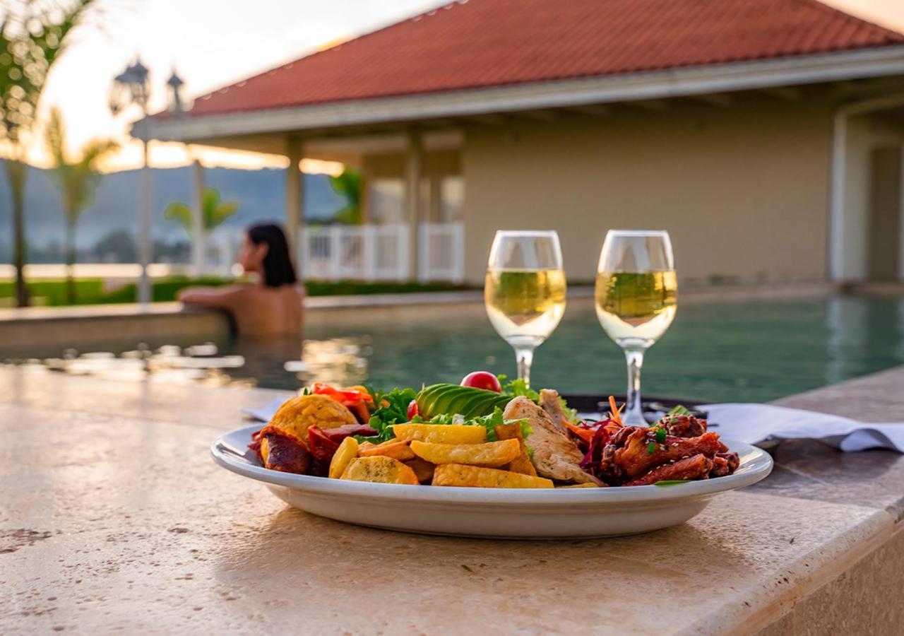 Bella Terra Laguna Azul Resort & Spa Sauce Kültér fotó